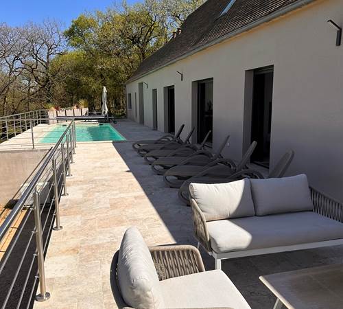 Salon de jardin / Piscine / Terrasse-galerie