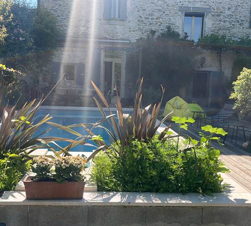 Un rayon de soleil sur notre piscine en Provence - Vaucluse-galerie