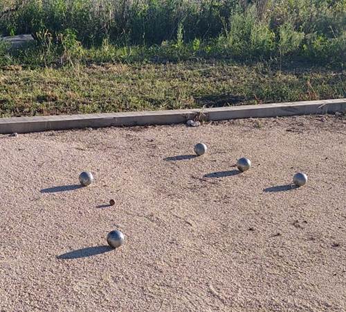 notre terrain de pétanque-galerie