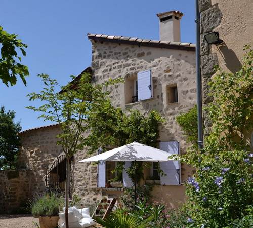 La façade de la maison-galerie