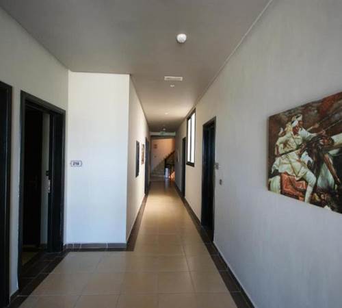 Hôtel Inou - couloir chambres-galerie