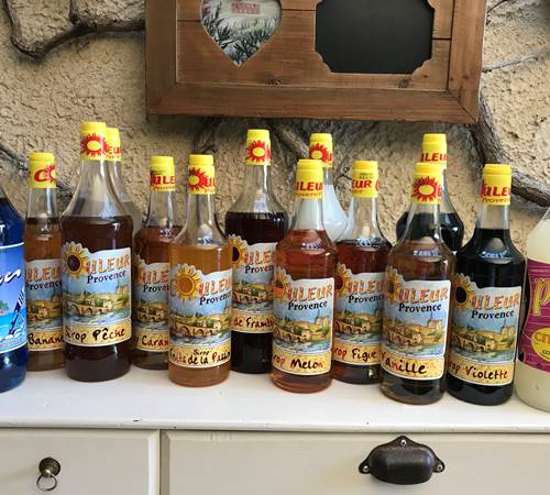 Le Mas Mellou : Couleurs locales-galerie