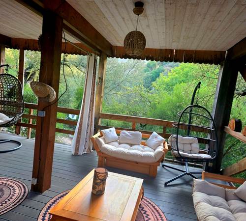 Un salon d'extérieur ou vous aurez plaisir à vous détendrai-galerie