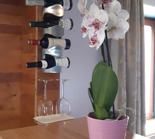 Chambre Cabanon - espace accueil - rénovation 2021 Le Ranch des Lacs-galerie