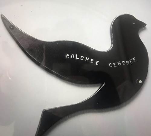 Colombe cendrée : une des 2 chambres de la suite-galerie