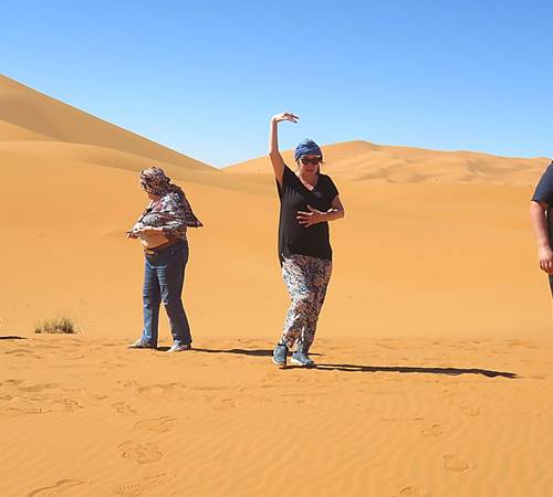 Danse dans les dunes