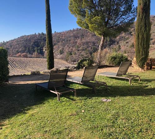 Le jardin privatif du gîte-galerie