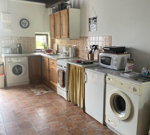 Kitchen in Water Lilies (with tumble Drier)-galerie