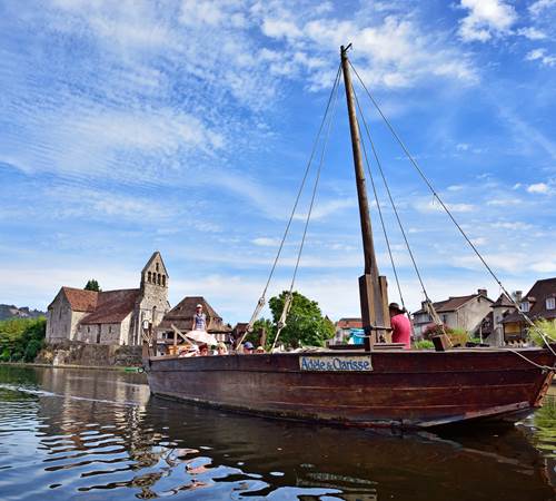 Gabare à Beaulieu - Crédit photo ; Romann RAMSHORN _ Corrèze Tourisme-galerie