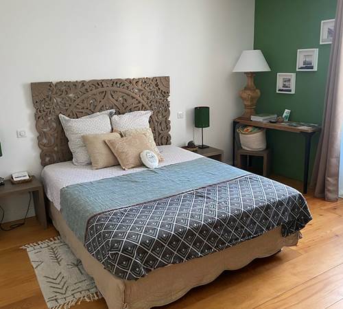 ChambreSentierdeSolutre-galerie