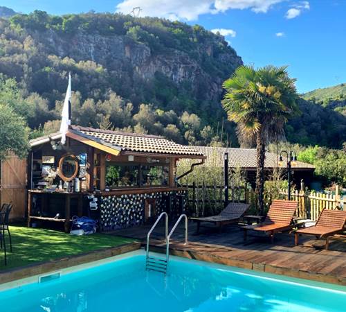 Vous aurez une magnifique vue montagne directement depuis votre chambre-galerie