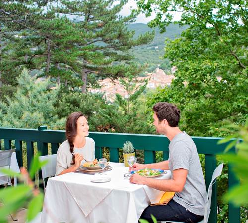 Profitez de notre terrasse-galerie