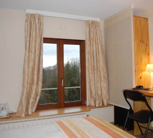 vue de la chambre Guimbelot sur la nature-galerie