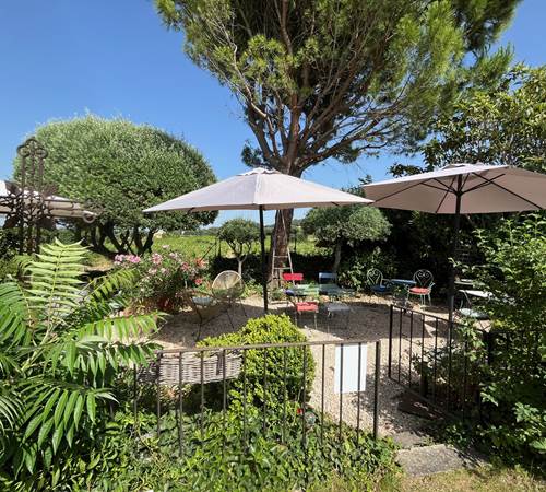 Gîte Le Couchant - Le coin Détente du Jardin-galerie