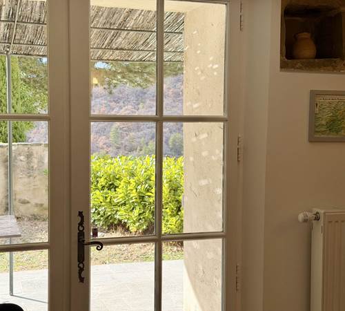 La vue depuis le séjour-galerie