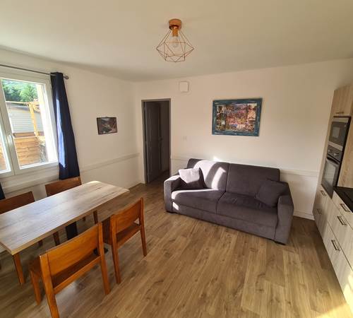 La grande cuisine avec son canapé-galerie