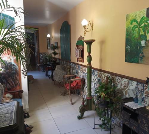 entrée des hôtes à la Grenade bleue-photo-page