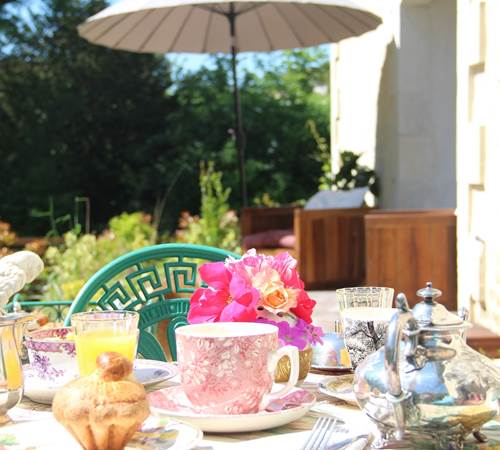 exemple de petit déjeuner au jardin-galerie