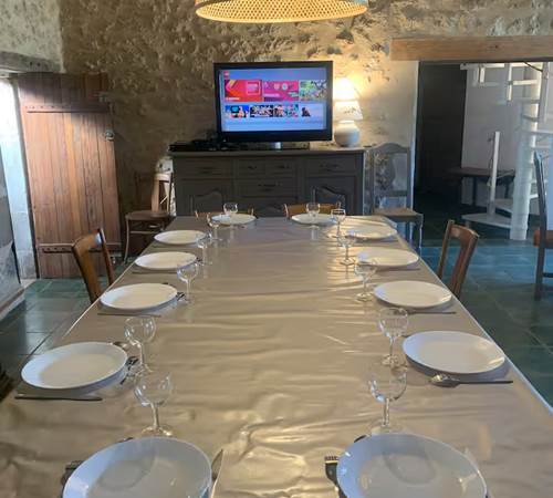 Table 15 personnes