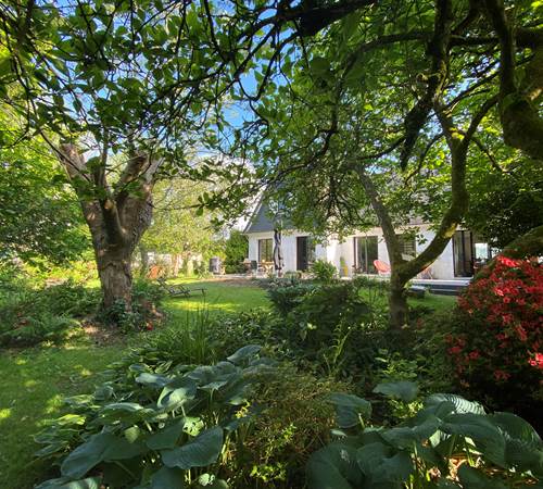 Au coeur du village de Plogonnec....un havre de paix et de nature-galerie