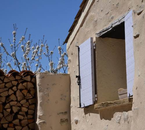 La façade du gîte-galerie