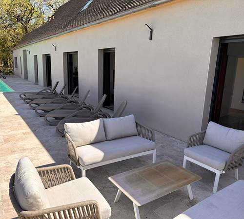 Salon de jardin / Piscine-galerie