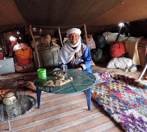 Dans un campement nomade