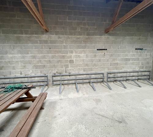 Abri vélo sécurisé au sein du Gîte Le Ty Bihui-photo-page