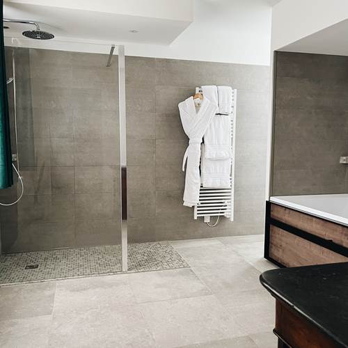 Chambre 2 - Domaine Labouroume - chambre d'hote a la campagne7-photo-contact