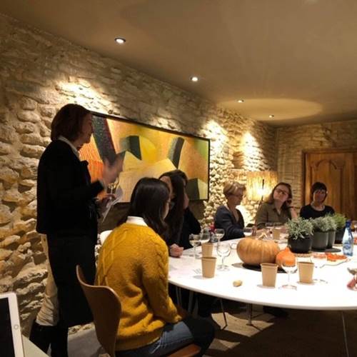 Dégustation pour un groupe d'amis dans un Maison d'hôtes-gallery