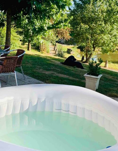 Screenshot_20250324_102343_Airbnb