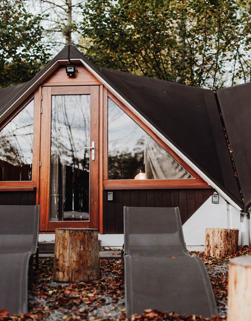 4F2E38F8-0CAC-4E16-83BE-1147BDAD9797