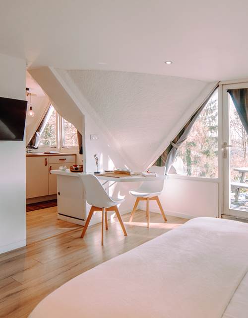 INTHEWOODS-CHALET8-HQ-12