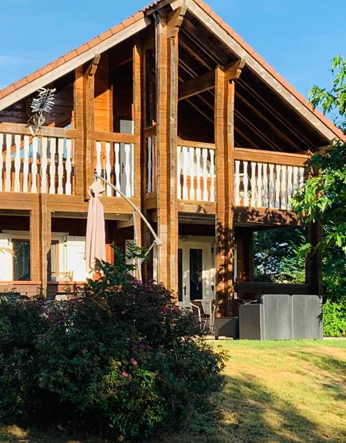 Gîte 1 les chalets de Meilhac