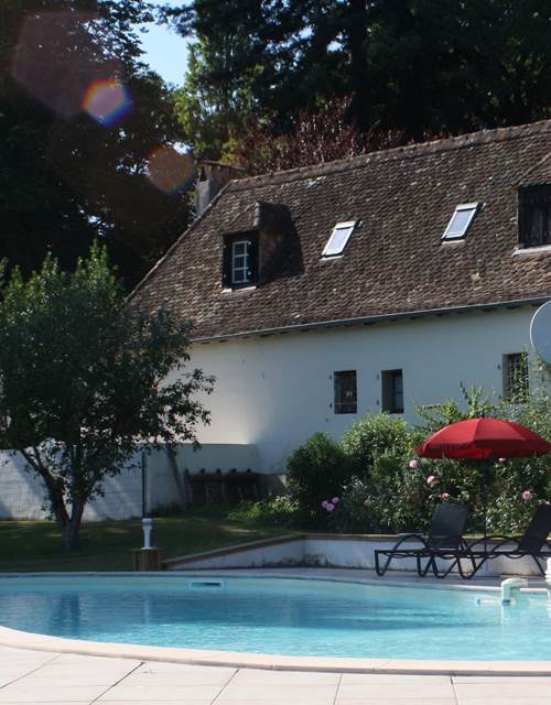 Vue depuis l'autre côté de la piscine