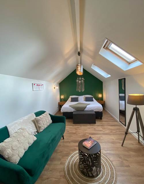 9d4f11a7-4cc7-4c04-8dd8-73b8daed311c