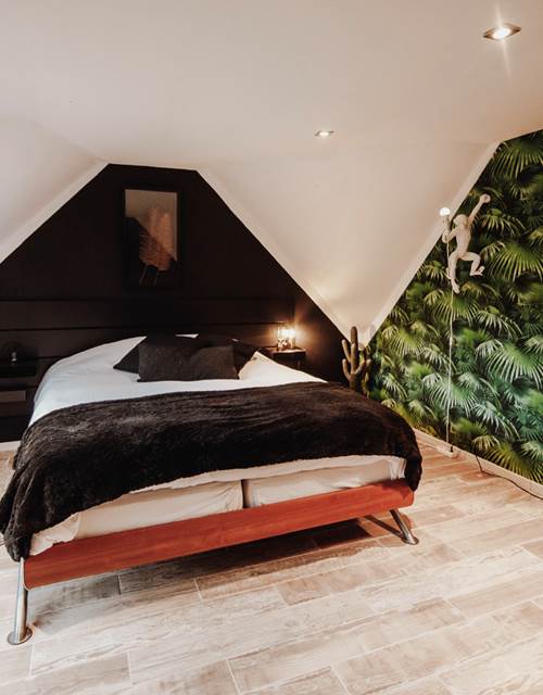 A257CB19-ECFF-4BBE-8F84-3DE083E73364