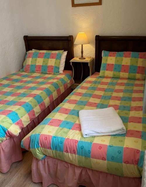 Chambre deux lits simples 90cm