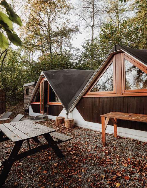 C225C4D5-A5E4-47BA-AE4E-7AACA19E59C8