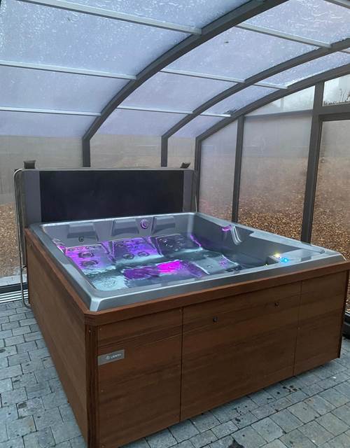 9f503804-106c-4b60-96ed-3a9243289efe