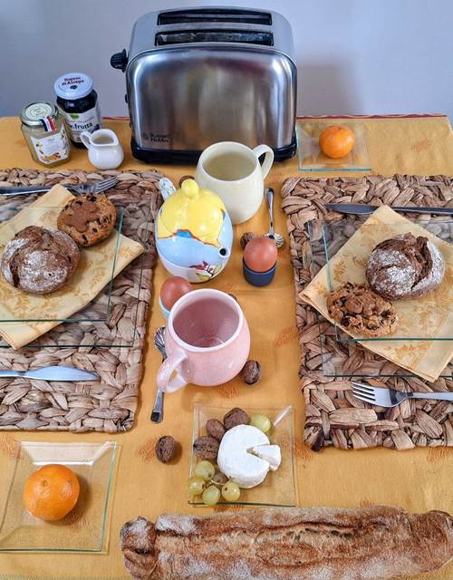 Table de de´jeuner - 122024