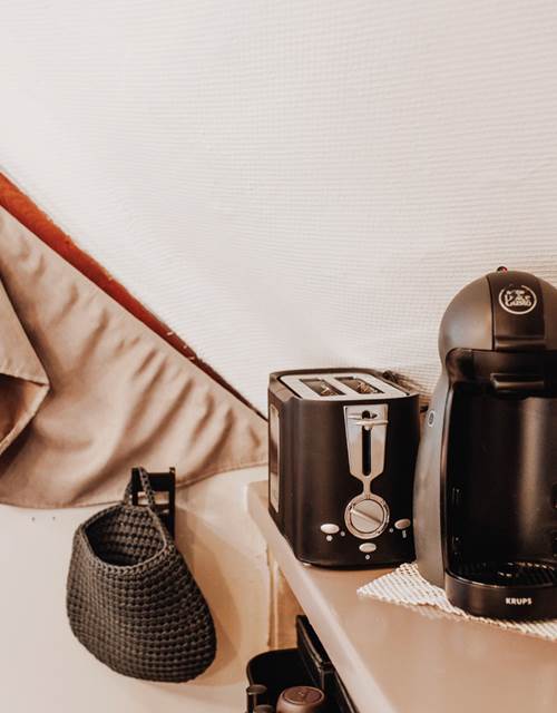 203E6F6E-1EF9-4D3F-AAD5-4DEF49EA0B02