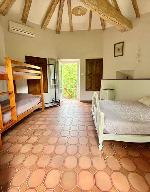 WhatsApp Image 2025-12-02 at 16.58.42 (2)