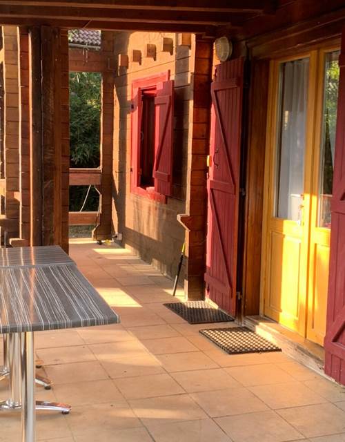 Screenshot_20250324_102406_Airbnb