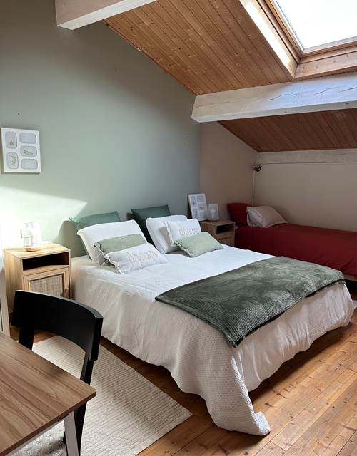 Chambre Honorine_lit double lit simple_La Grande Cavalerie