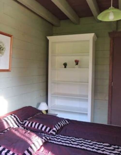 Chambre RDC avec salle d'eau et WC