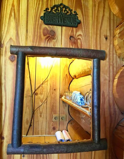 a21ea104-e935-47e2-87b6-27bf23de5706