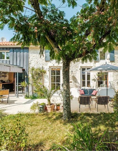 13784D44-4DD4-43C8-9F8B-65068EA026E4