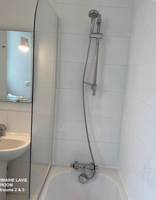Maison Lavie Salle de bain familiale3