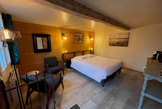 © Au Presbytère de Saigneville - la double de mademoiselle Juliet